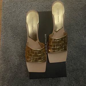 Bottega Veneta sandal - brand new